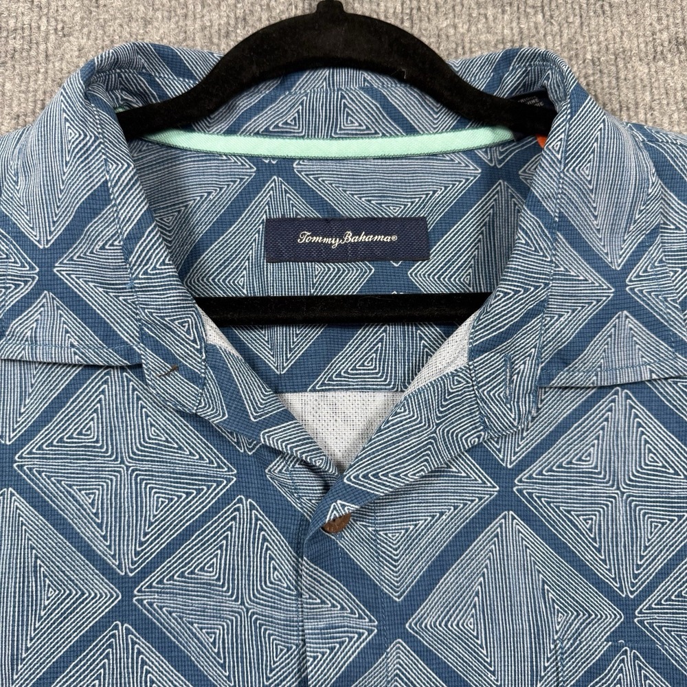 Tommy Bahama Men's XXL 100% Silk Hawaiian Camp Shirt Blue Geometric Print - Picture 3 of 7